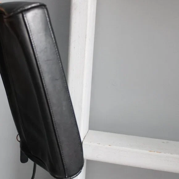 Coach Vintage 80's Black Crossbody Shoulder Crossbody Bag NO 0358-047 - Picture 6 of 7